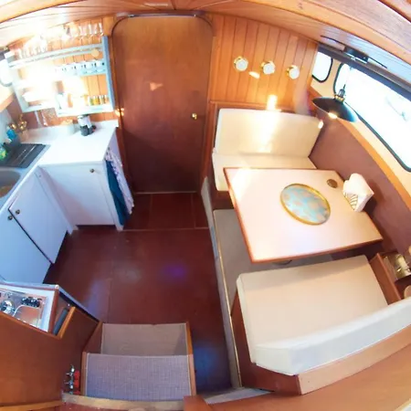 Homeboat-bateau Hotel na wodzie 4*