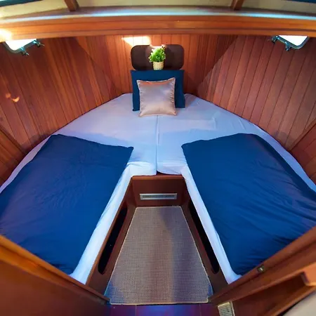 Homeboat-bateau 4*