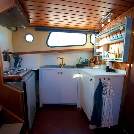 Homeboat-bateau 4* Genewa